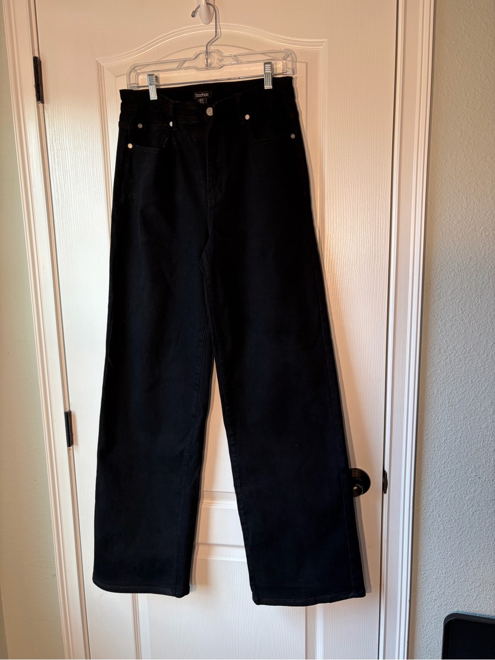 Boohoo Black High-Waist Wide Leg Jeans size 8 34 inseam extra long BOO1
